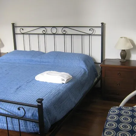Tower's Garden Bed & Breakfast *